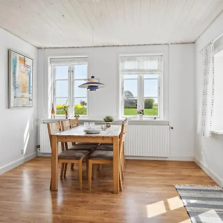 Store - 700m From The Sea By Interhome