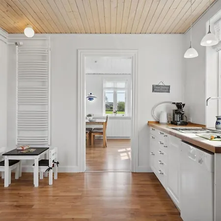 Nyaraló Store - 700m From The Sea By Interhome